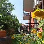 Sunflowers Pensiune Pomorie