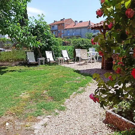 Sunflowers Гостевой дом Поморие