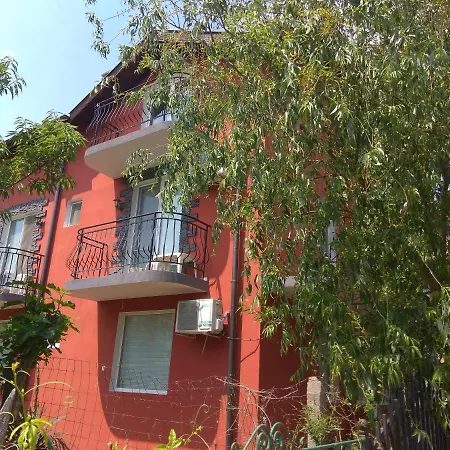 Sunflowers Гостевой дом Поморие