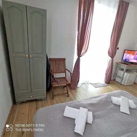 Guest house Sunflowers Pomorie